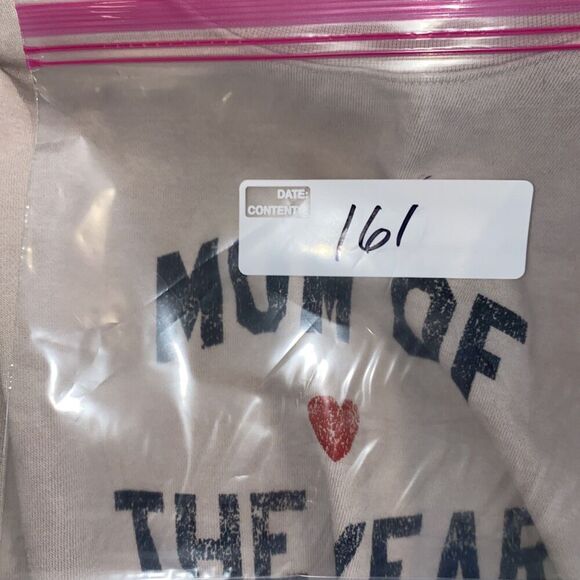 Favorite Daughter Mom Of the Year Sweatshirt Heather Oatmeal Medium - Picture 10 of 10